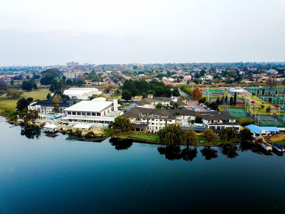 The Lakes Hotel & Conference Centre Benoni Eksteriør billede