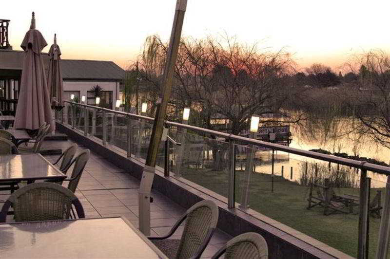The Lakes Hotel & Conference Centre Benoni Eksteriør billede