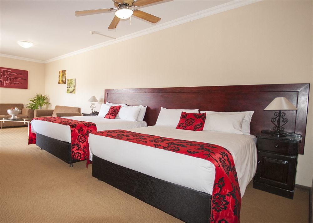 The Lakes Hotel & Conference Centre Benoni Eksteriør billede